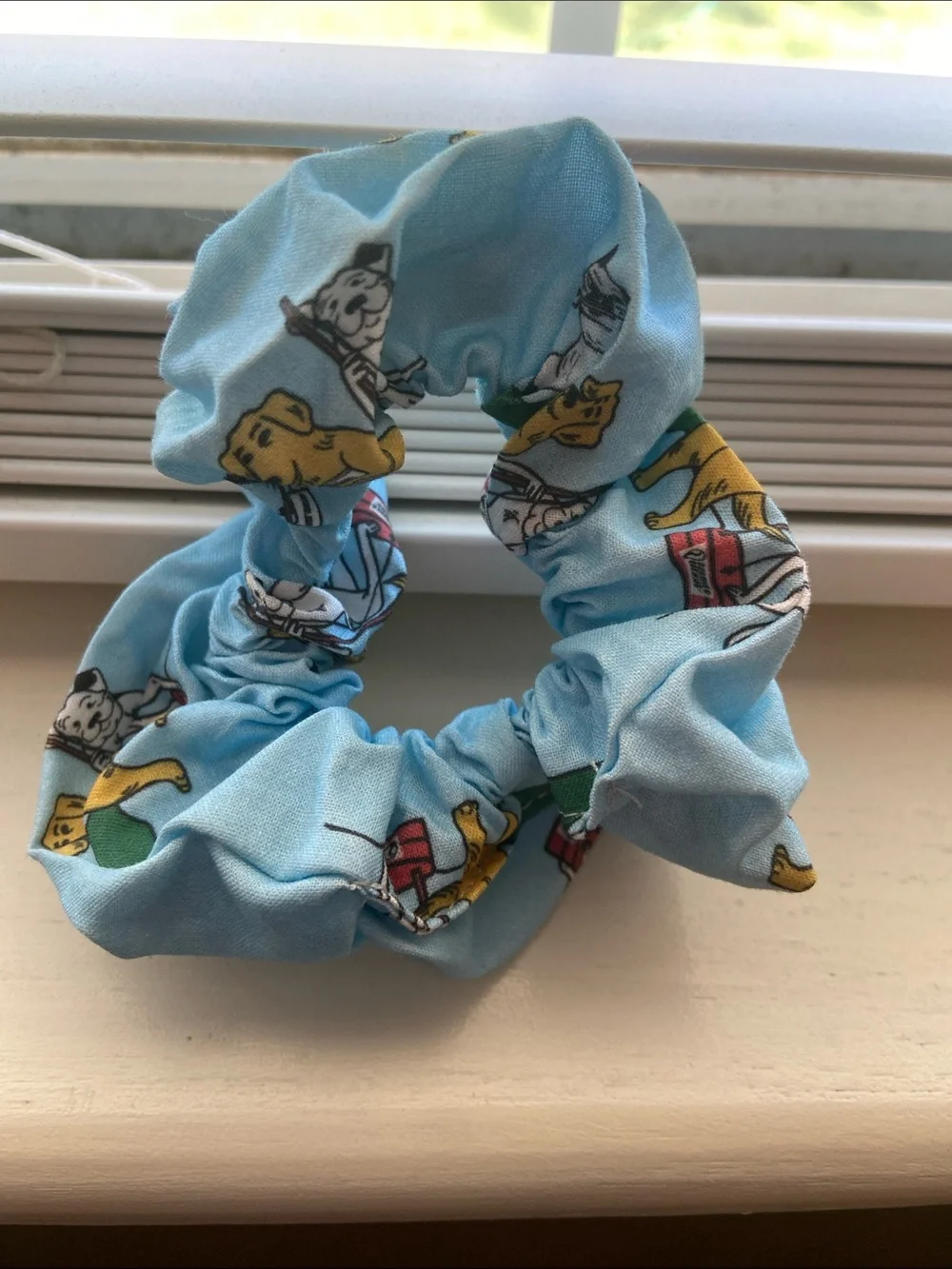 Fort George Brewing Dog IPA Beer Sky Blue Scrunchie Hair Accessory Brand New